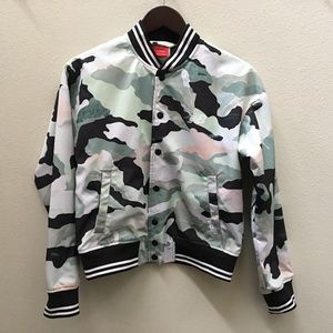 New Balance Camo stadium jacket XS
